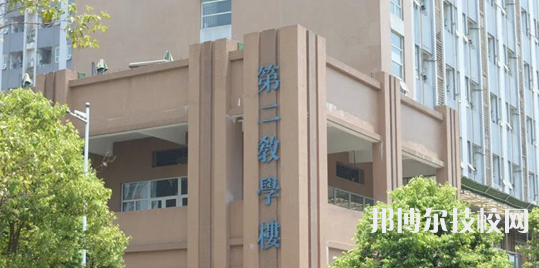 成都航空旅游職業(yè)學(xué)校2021年有哪些專(zhuān)業(yè)