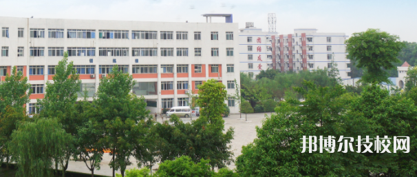 成都指南針職業(yè)技術學校2021年招生錄取分數(shù)線