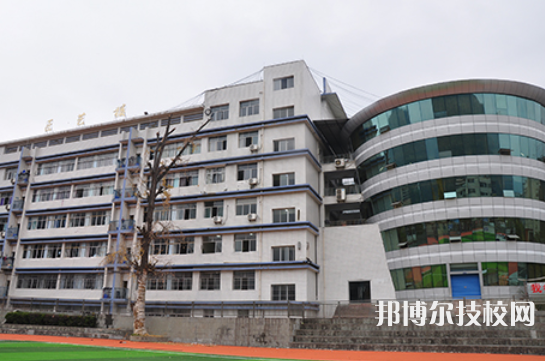 重慶城口職業(yè)教育中心2022年報(bào)名條件、招生要求、招生對(duì)象