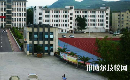 福泉中等職業(yè)學(xué)校2021年招生簡(jiǎn)章