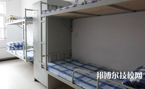 平塘中等職業(yè)學(xué)校2021年宿舍條件
