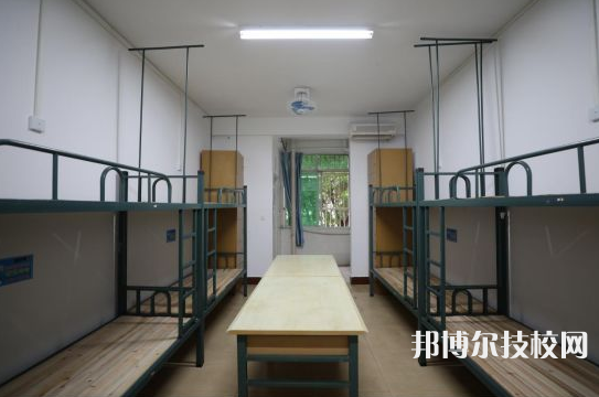 重慶醫(yī)藥科技學(xué)校2022年宿舍條件