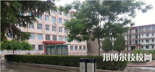 甘肅省會寧職業(yè)中等專業(yè)學(xué)校地址在哪里