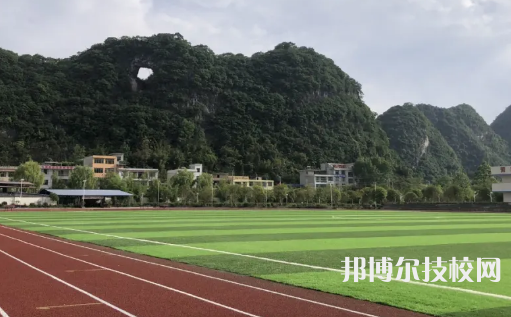 長順中等職業(yè)學(xué)校2021年招生辦聯(lián)系電話