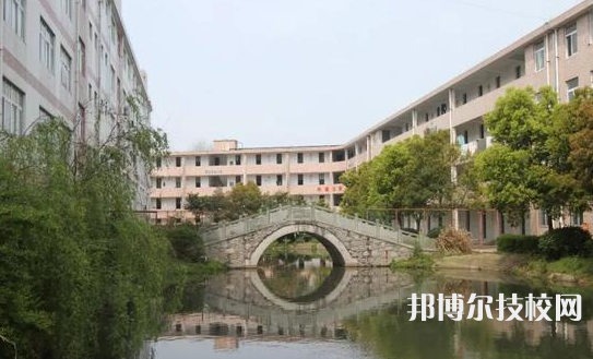 寧海高級職業(yè)技術(shù)中心學(xué)校2