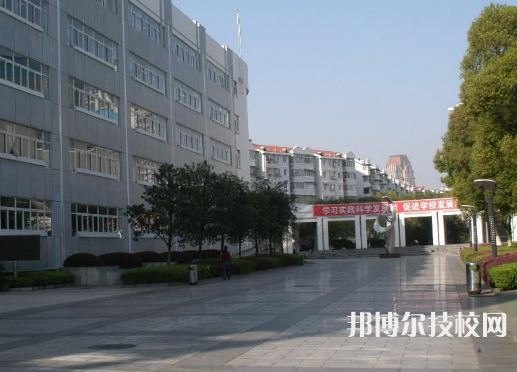 商南縣職業(yè)技術(shù)教育中心2021年招生辦聯(lián)系電話