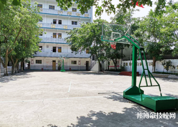 重慶渝西衛(wèi)生學校2022年學費、收費多少
