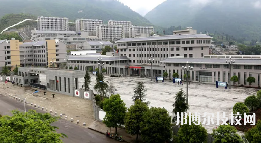 桐梓中等職業(yè)學(xué)校2021年招生簡(jiǎn)章