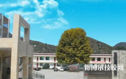 紫云自治民族職業(yè)技術(shù)中學(xué)2021年招生簡(jiǎn)章