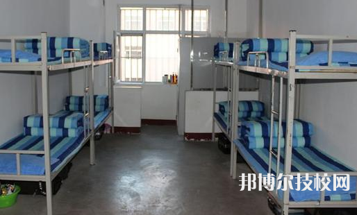 紫云自治民族職業(yè)技術(shù)中學(xué)2021年宿舍條件