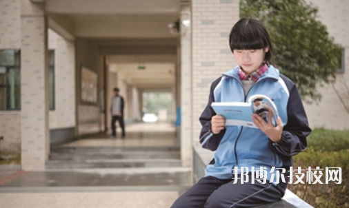 杭州余杭區(qū)商貿(mào)職業(yè)高級(jí)中學(xué)1