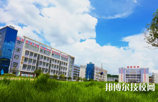 甕安中等職業(yè)學(xué)校網(wǎng)站網(wǎng)址  