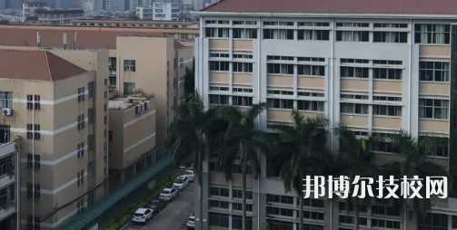 黔南中等職業(yè)技術(shù)學(xué)校2021年招生簡(jiǎn)章
