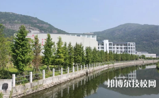 樂清市職業(yè)中等專業(yè)學(xué)校1