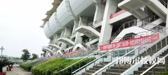 四川大學(xué)附設(shè)華西衛(wèi)生學(xué)校網(wǎng)站網(wǎng)址