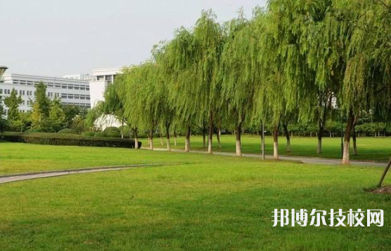 陜西城市經(jīng)濟學(xué)校2021年招生辦聯(lián)系電話
