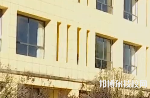 望謨中等職業(yè)學校2021年報名條件、招生要求、招生對象