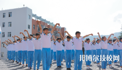 普安中等職業(yè)學(xué)校2021年招生辦聯(lián)系電話