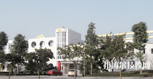 四川衛(wèi)生學(xué)校地址在哪里