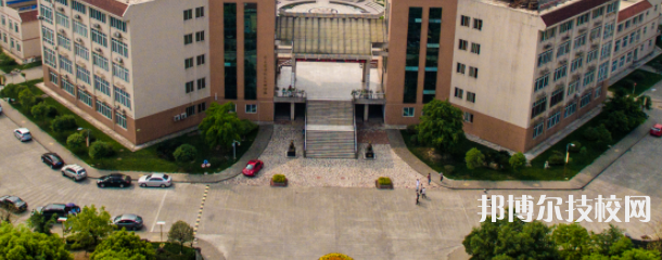 成都中醫(yī)藥大學(xué)附屬醫(yī)院針灸學(xué)校2021年招生簡(jiǎn)章