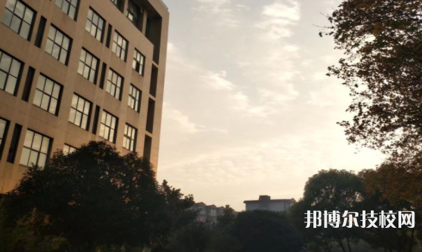 寧波市職業(yè)技術教育中心學校4