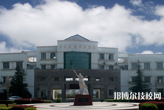 海寧衛(wèi)生學(xué)校2
