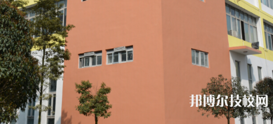 崇州市職教中心2021年學(xué)費(fèi)、收費(fèi)多少