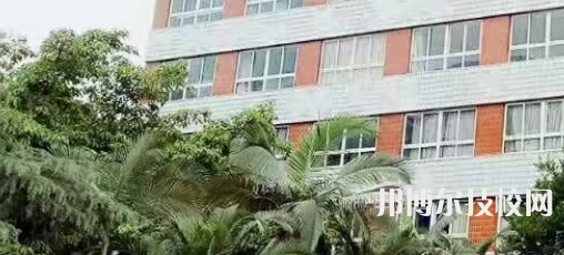 四川工業(yè)貿(mào)易學(xué)校怎么樣、好不好