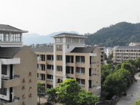 臨海市高級職業(yè)中學2021年學費、收費多少