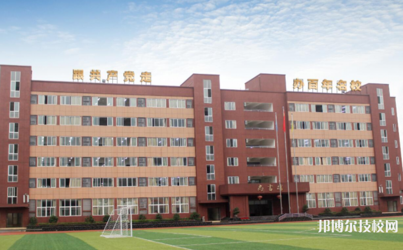 重慶工業(yè)管理職業(yè)學(xué)校2022年報(bào)名條件、招生要求、招生對(duì)象
