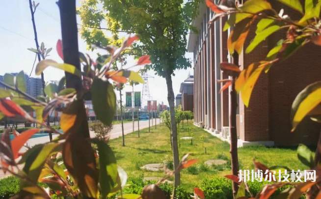 石家莊電子信息學(xué)校2021年招生辦聯(lián)系電話