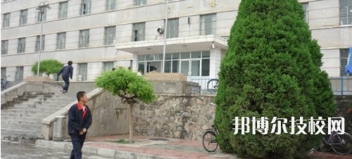 培黎石油學(xué)校怎么樣、好不好