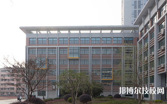 杭州汽車高級技工學(xué)校3