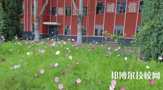 張家口新世紀職業(yè)學校2021年學費、收費多少