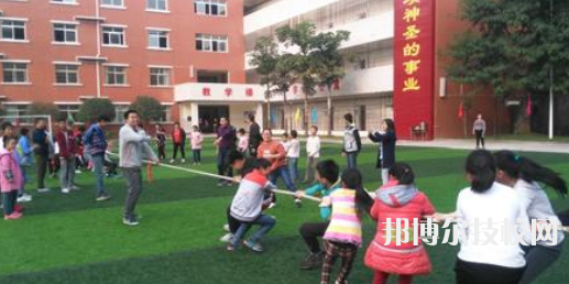 晨光化工技工學(xué)校2021年宿舍條件