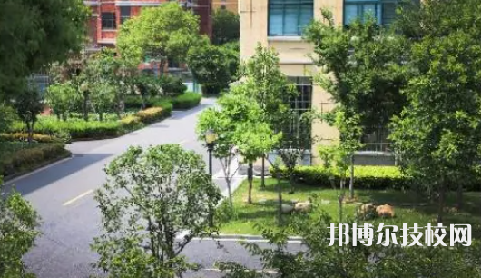 義烏國際商貿(mào)學(xué)校3