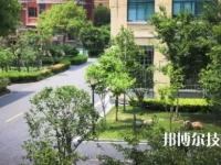 義烏國際商貿(mào)學(xué)校2021年招生辦聯(lián)系電話