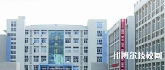 自貢三星職業(yè)技術(shù)學(xué)校地址在哪里