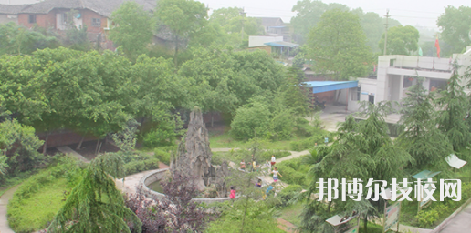 四川自貢電子信息職業(yè)技術(shù)學(xué)校2021年招生錄取分?jǐn)?shù)線