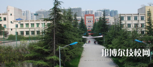 貴州化學工業(yè)學校2021年招生錄取分數(shù)線