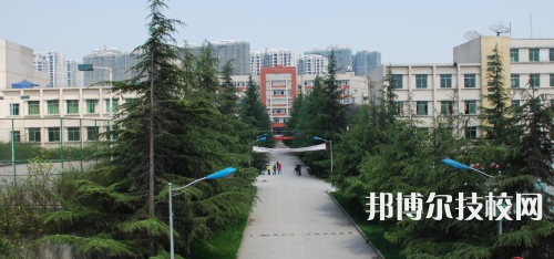 貴州化學工業(yè)學校地址在哪里