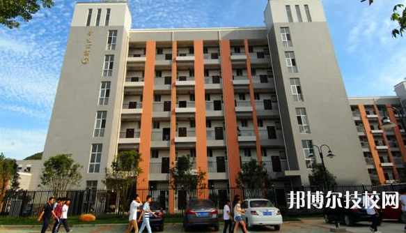 石家莊廣通中等專業(yè)學校2021年宿舍條件