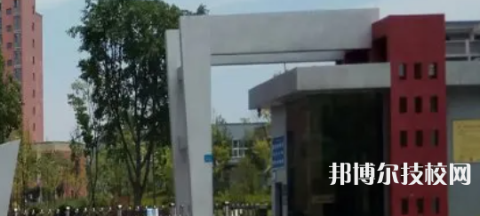 富順職業(yè)技術(shù)學(xué)校2021年報(bào)名條件、招生要求、招生對象