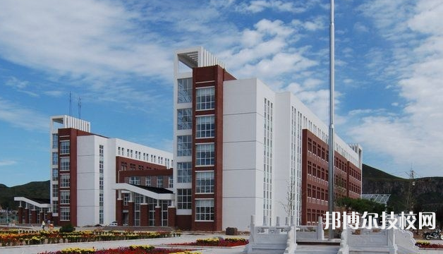 承德工業(yè)學(xué)校怎么樣、好不好