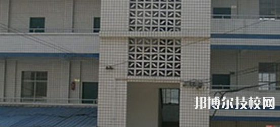 榮縣樂德職業(yè)中學(xué)校2021年學(xué)費(fèi)、收費(fèi)多少