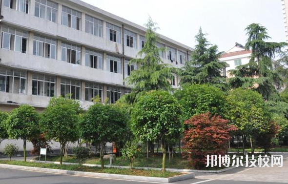 石家莊萬搏中等專業(yè)學(xué)校2021年報名條件、招生要求、招生對象