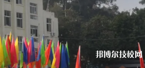 攀枝花電子科技學校2021年招生辦聯(lián)系電話