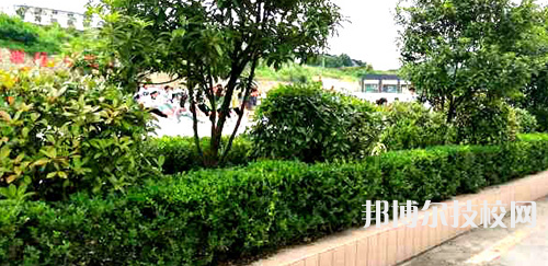 貴州經(jīng)貿(mào)職業(yè)學(xué)校地址在哪里