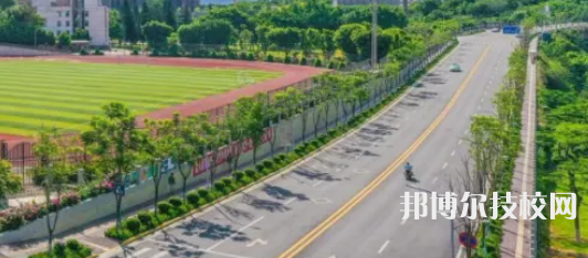 攀枝花衛(wèi)生學(xué)校2021年招生辦聯(lián)系電話