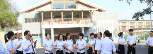 安順民族師范學(xué)校2021年招生辦聯(lián)系電話